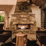 Bio & Wellness Zlaty Hyl ホテル Hylov